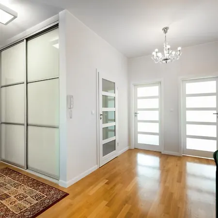 Mokotow 2-bedroom Premium ワルシャワ