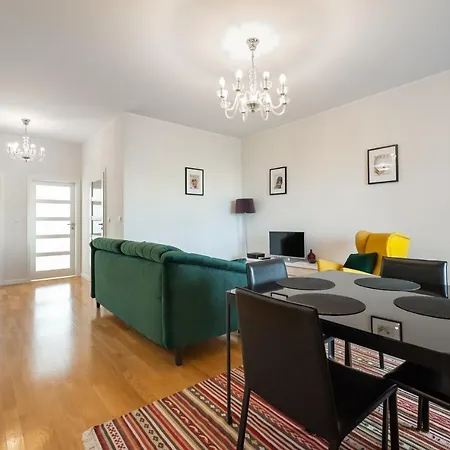 Mokotow 2-bedroom Premium Varsóvia